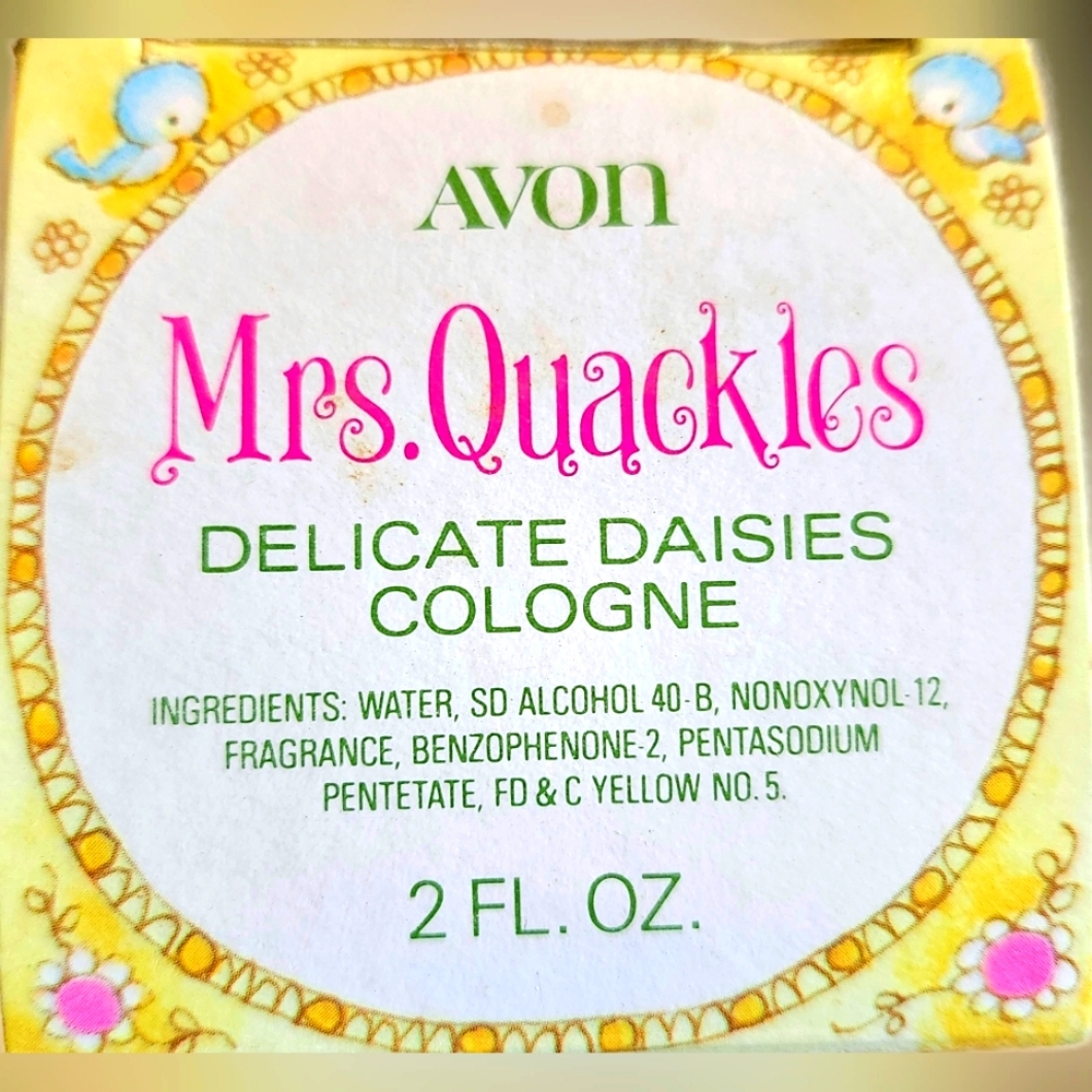 Vintage Avon's Mrs. Quackles  "Delicate Daisies" Perfume Bottle (STILL IN BOX) - Picture 2 of 12